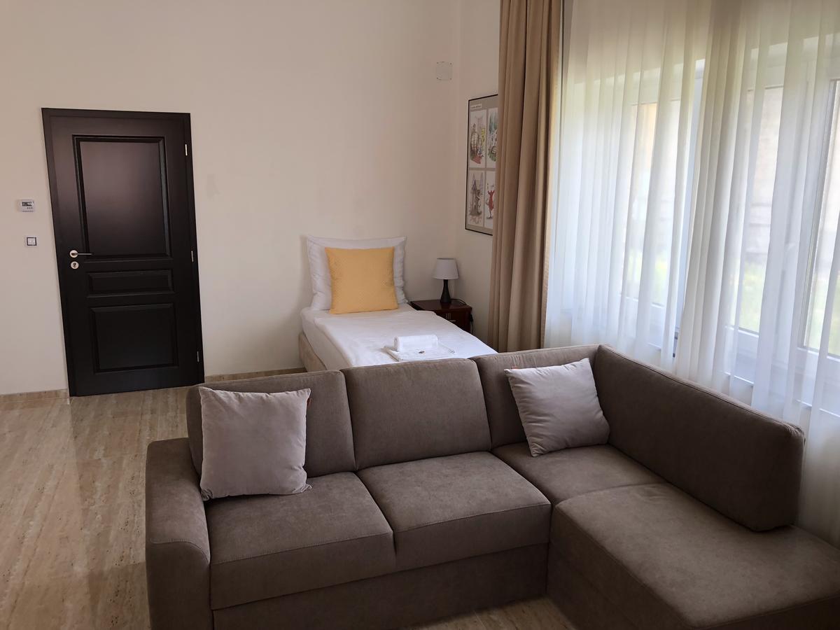 Apartman Za Radnici Valtice Exterior photo
